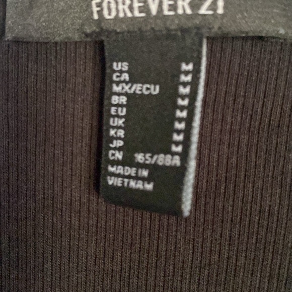 Forever 21 Cropped black tank.  Size Medium color black. - Picture 2 of 2